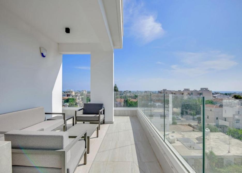 Olive Shared Pool Apartments Пафос Екстер'єр фото